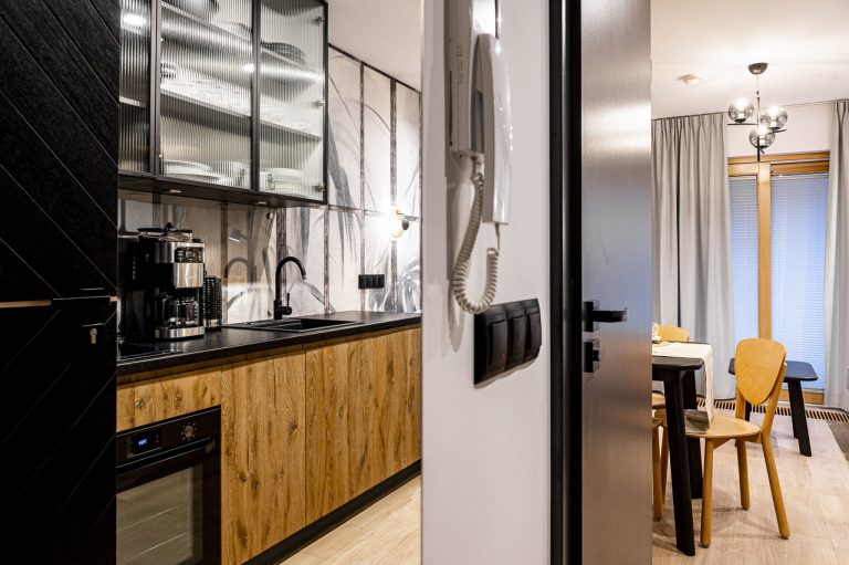 Nowoczesna kuchnia – jak połączyć styl z perfekcyjną ergonomią?